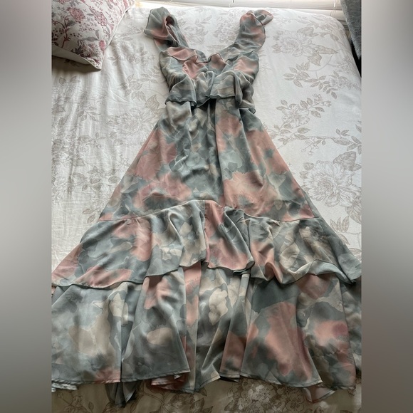 Show Me Your MuMu Reese Ruffle Maxi Dress Medium Watercolor Floral Wedding Guest - Picture 3 of 9